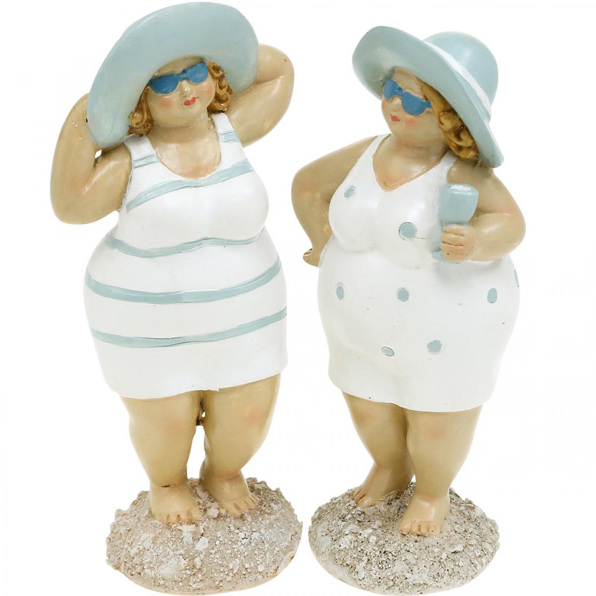 Floristik24.de Deko-Figur Damen mit Sommerdeko, am Strand, 2er-Set-03272 H15/15,5cm Blau/Weiß Hut Badefiguren